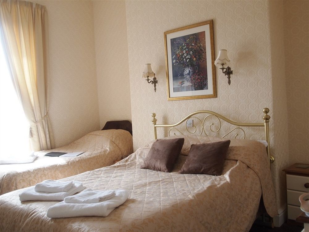 The Grafton Guest House Лландидно Экстерьер фото